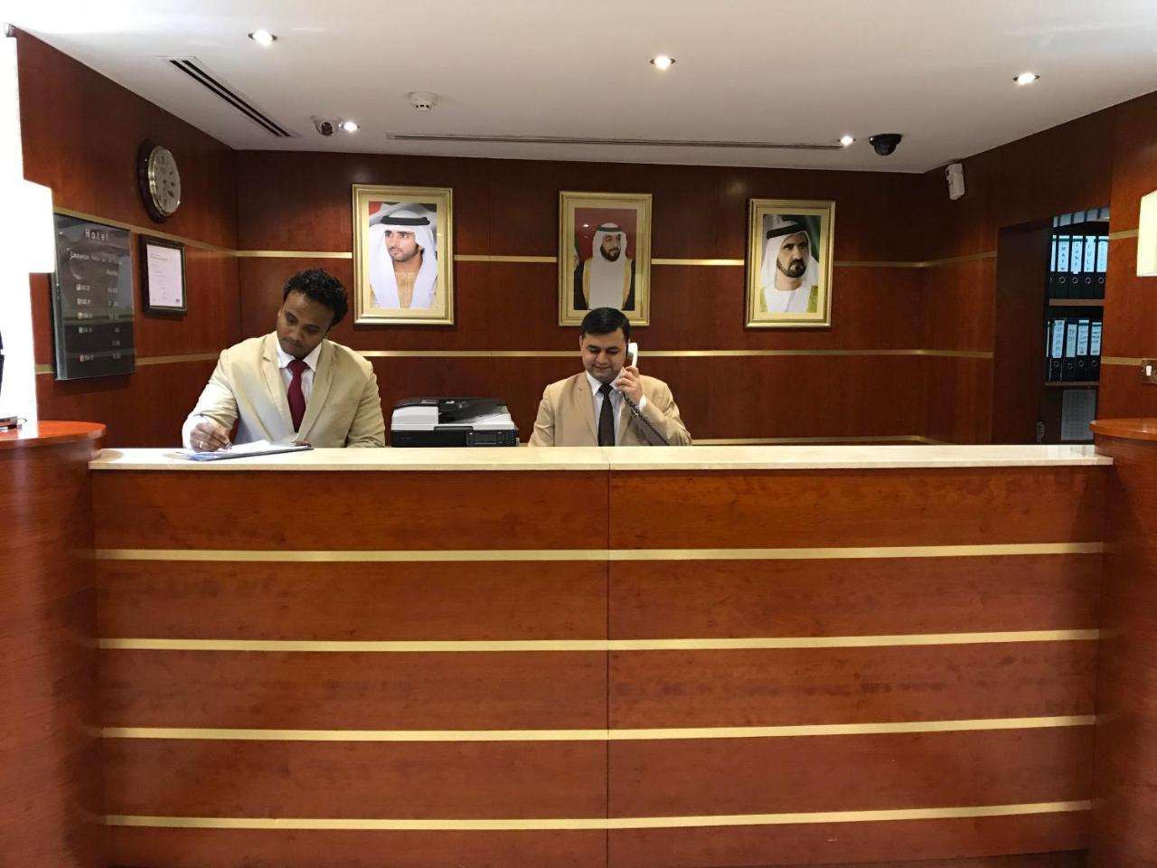 Rush Inn Hotel Dubaj Zewnętrze zdjęcie